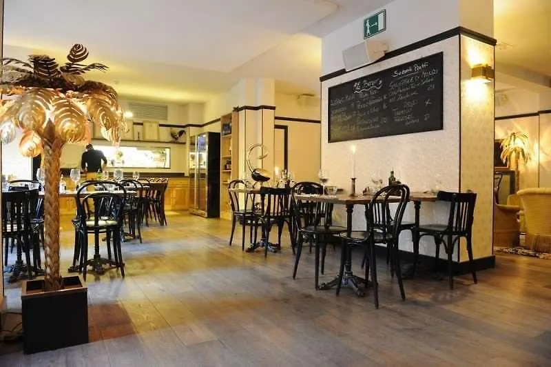 ホテル Latroupe Le Berger Saint-Gilles